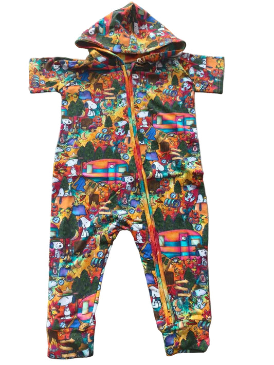 Campfire Friends Short Sleeve Daywear Hooded Zippy